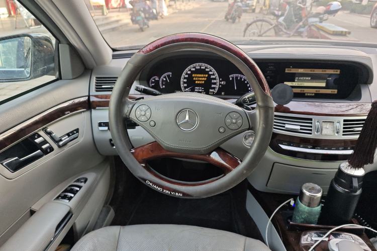 Used Mercedes-Benz S-Class 2011 S 350 L CGI Steering Wheel