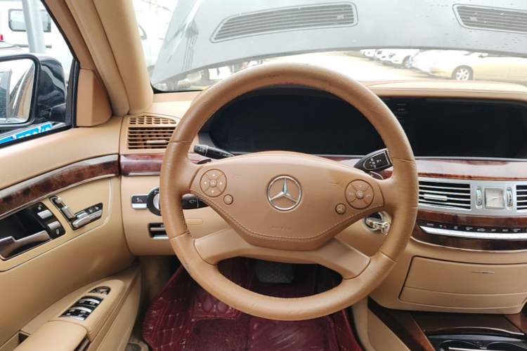 Used Mercedes-Benz S-Class 2011 S 350 L CGI Steering Wheel