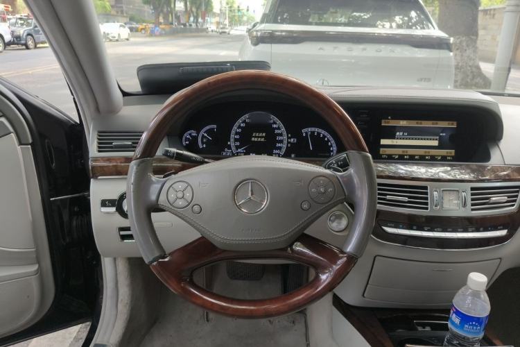 Used Mercedes-Benz S-Class 2011 S 350 L CGI Steering Wheel