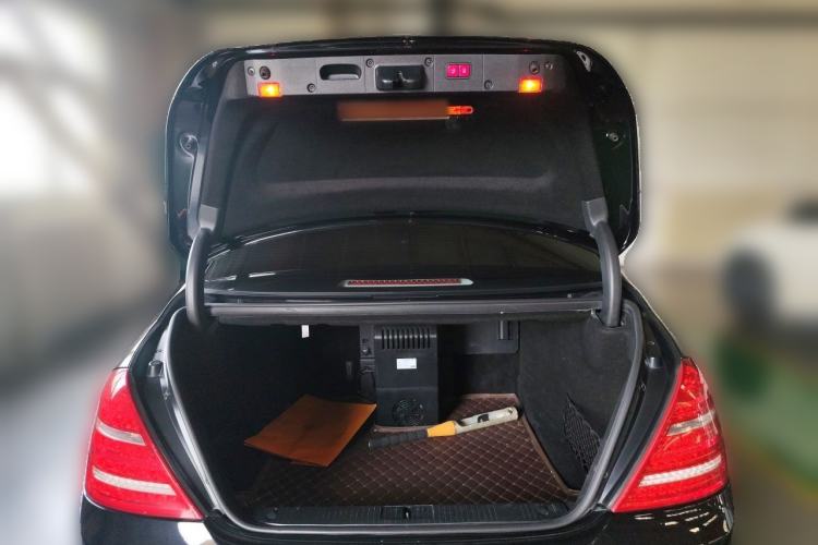 Used Mercedes-Benz S-Class 2011 S 350 L CGI 4MATIC Trunk