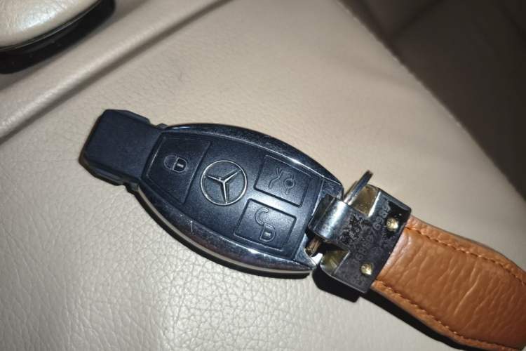Used Mercedes-Benz S-Class 2011 S 350 L CGI Vehicle Key