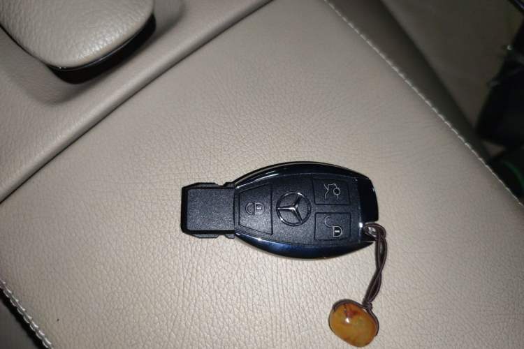 Used Mercedes-Benz S-Class 2011 S 350 L CGI Vehicle Key