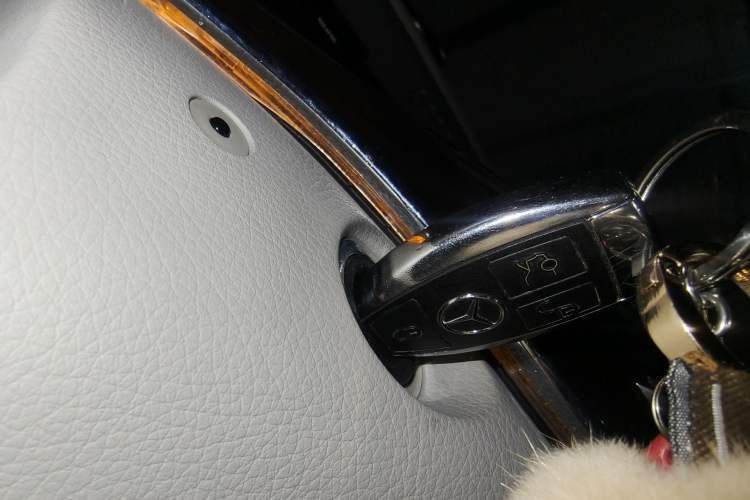 Used Mercedes-Benz S-Class 2011 S 350 L CGI Vehicle Key
