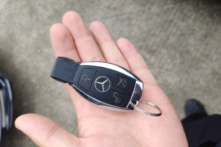 Used Mercedes-Benz S-Class 2011 S 350 L CGI Vehicle Key