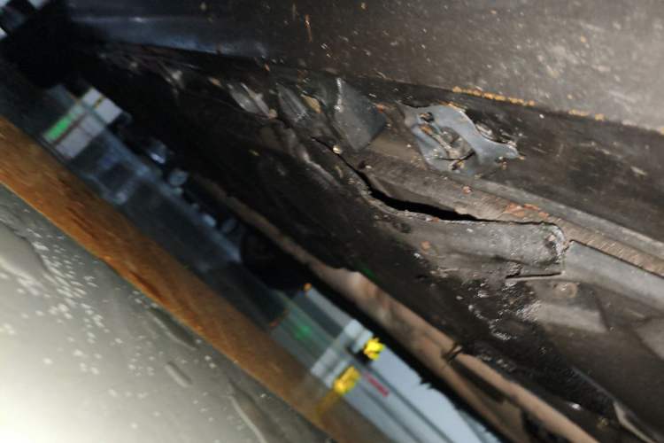 Used Mercedes-Benz S-Class 2011 S 350 L CGI Chassis Front Right