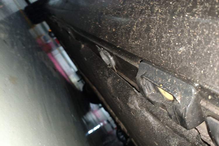 Used Mercedes-Benz S-Class 2011 S 350 L CGI Chassis Rear Left