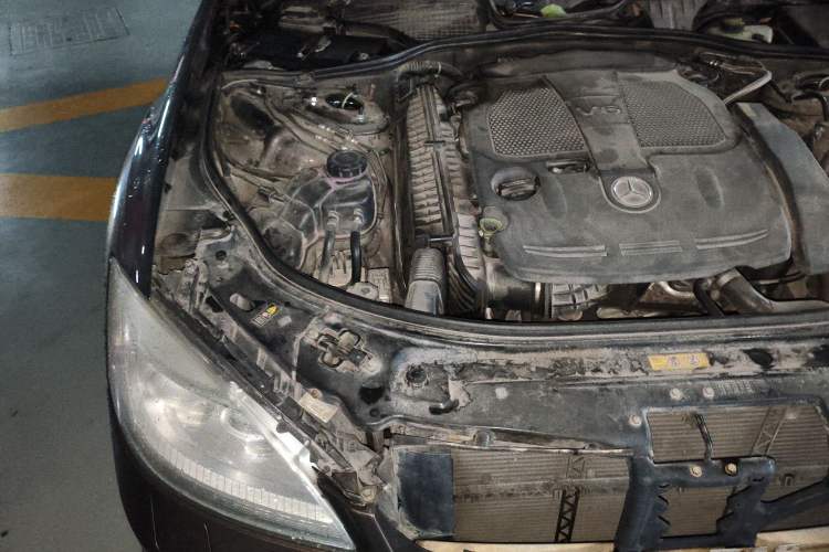 Used Mercedes-Benz S-Class 2011 S 350 L CGI Engine Bay Right