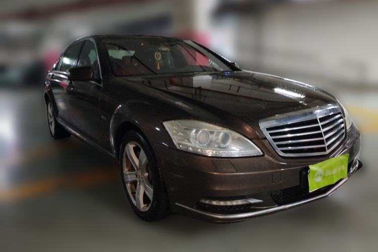 Used Mercedes-Benz S-Class 2011 S 350 L CGI Front Right 45 Deg