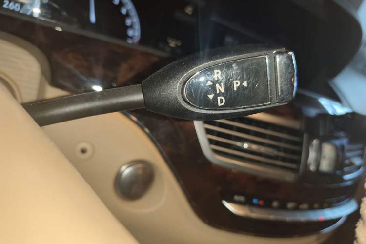 Used Mercedes-Benz S-Class 2011 S 350 L CGI Gear Lever