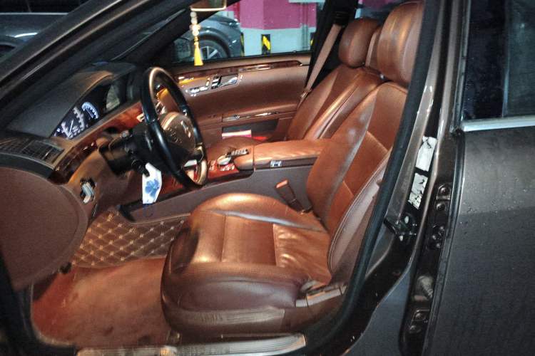 Used Mercedes-Benz S-Class 2011 S 350 L CGI Left Front Seat