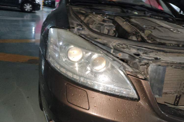 Used Mercedes-Benz S-Class 2011 S 350 L CGI Right Front Headlight