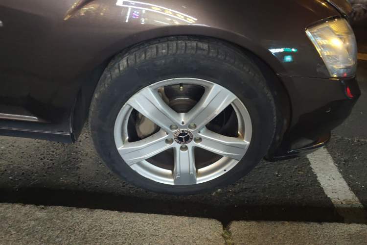 Used Mercedes-Benz S-Class 2011 S 350 L CGI Right Front Wheel Hub