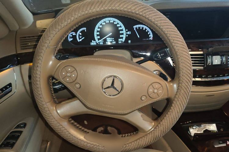 Used Mercedes-Benz S-Class 2011 S 350 L CGI Steering Wheel