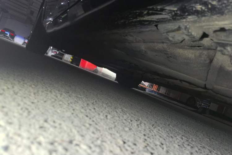 Used Mercedes-Benz S-Class 2011 S 350 L CGI 4MATIC Chassis Rear Left