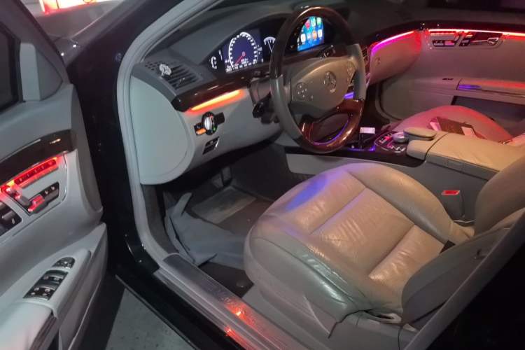 Used Mercedes-Benz S-Class 2011 S 350 L CGI 4MATIC Driver Seat