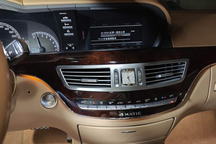 Used Mercedes-Benz S-Class 2012 S 350 L 4MATIC Grand Edition Audio And AC Panel