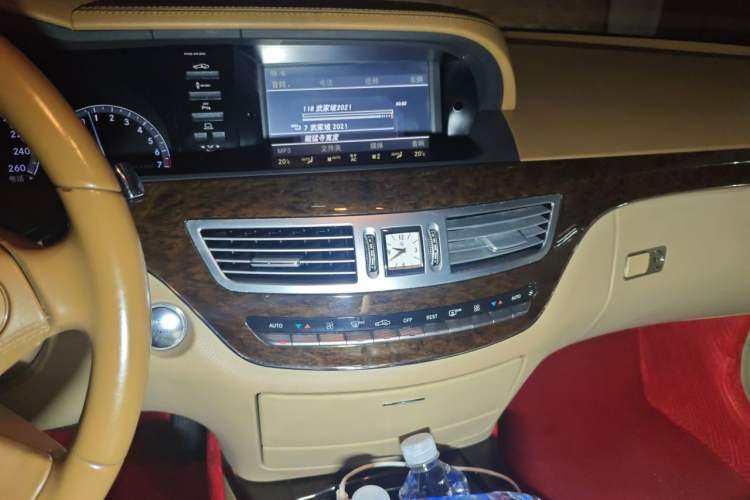 Used Mercedes-Benz S-Class 2012 S 300 L Business-Class Grand Edition Audio And AC Panel
