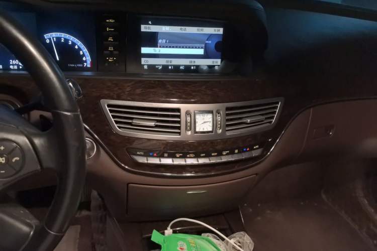 Used Mercedes-Benz S-Class 2012 S 300 L Prestige Grand Edition Audio And AC Panel