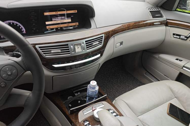 Used Mercedes-Benz S-Class 2012 S 300 L Business-Class Grand Edition Audio And AC Panel