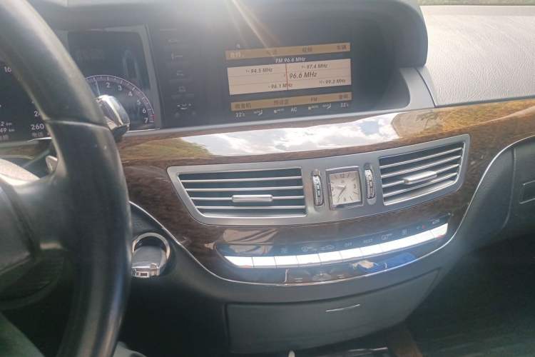 Used Mercedes-Benz S-Class 2012 S 300 L Business Standard Model Audio And AC Panel