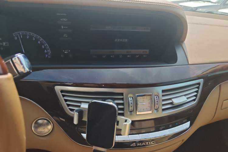 Used Mercedes-Benz S-Class 2012 S 350 L 4MATIC Grand Edition Audio And AC Panel