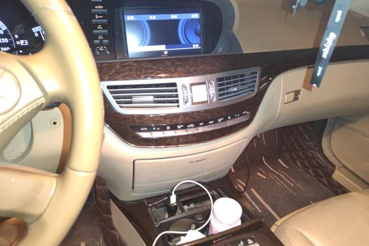 Used Mercedes-Benz S-Class 2012 S 300 L Business-Class Grand Edition Audio And AC Panel