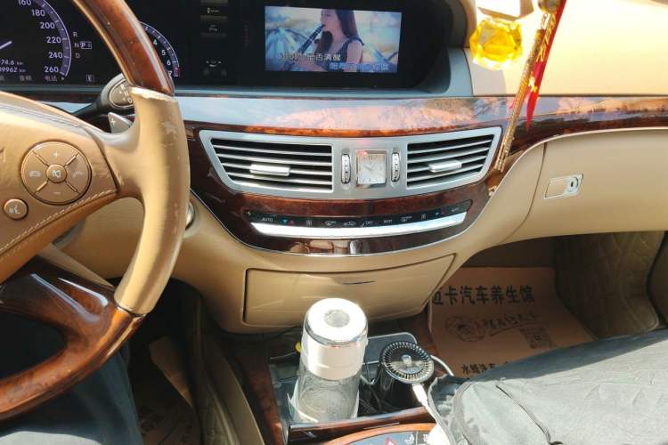 Used Mercedes-Benz S-Class 2012 S 300 L Luxury Grand Edition Audio And AC Panel