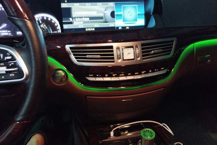 Used Mercedes-Benz S-Class 2012 S 300 L Luxury Grand Edition Audio And AC Panel
