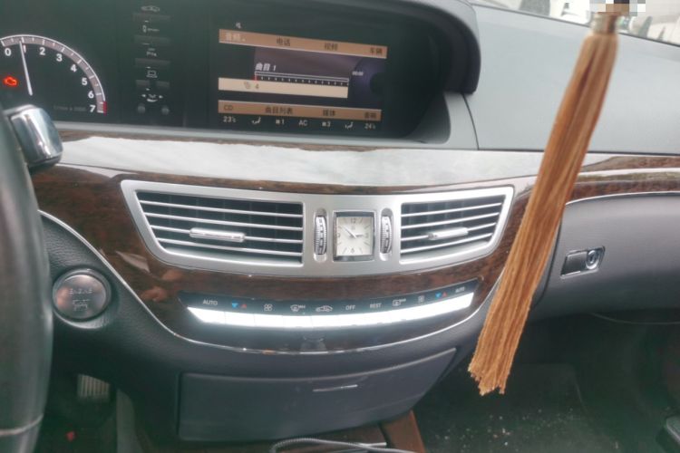 Used Mercedes-Benz S-Class 2012 S 300 L Business Standard Model Audio And AC Panel