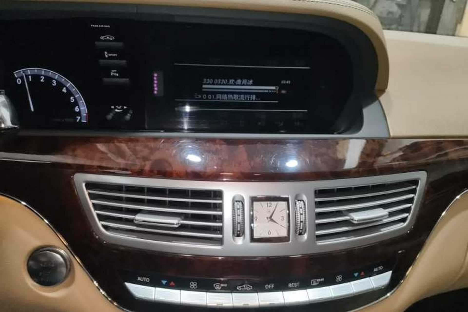 Used Mercedes-Benz S-Class 2012 S 350 L Grand Edition Audio And AC Panel