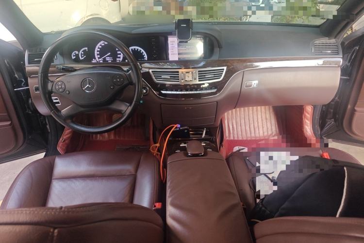 Used Mercedes-Benz S-Class 2012 S 300 L Business Standard Model Center Console