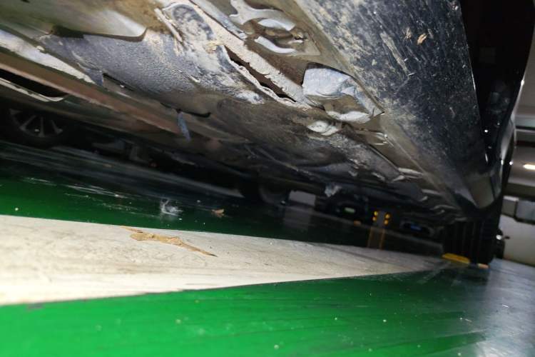 Used Mercedes-Benz S-Class 2012 S 400 L HYBRID Grand Edition Chassis Front Left