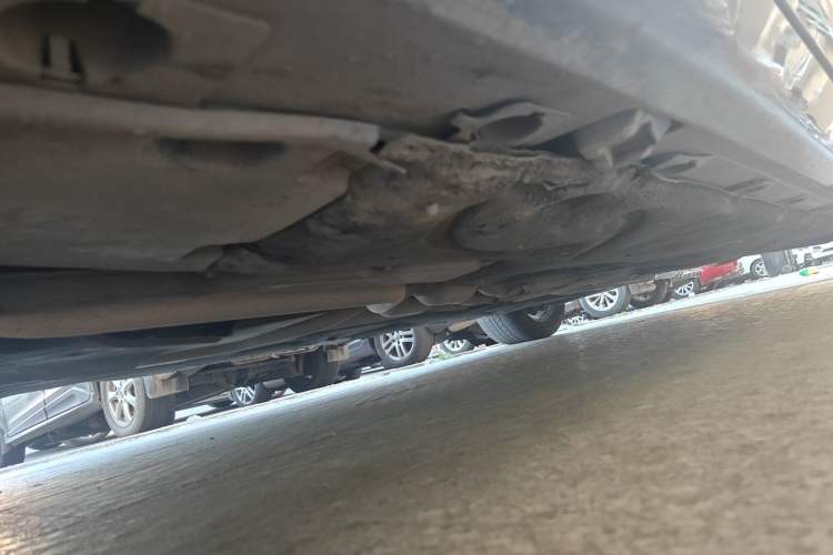 Used Mercedes-Benz S-Class 2012 S 300 L Business-Class Grand Edition Chassis Front Left