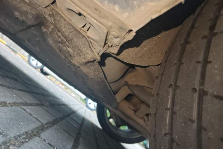 Used Mercedes-Benz S-Class  Chassis Rear Left