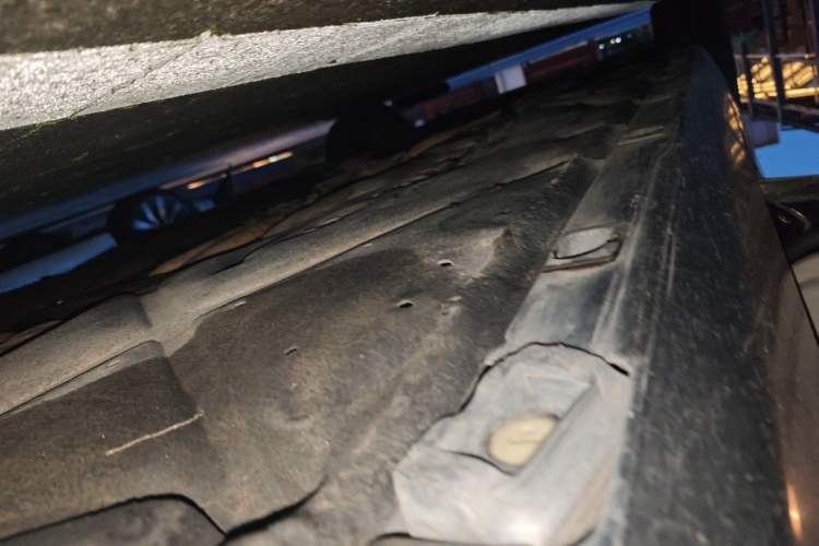 Used Mercedes-Benz S-Class 2012 S 350 L 4MATIC Grand Edition Chassis Rear Left