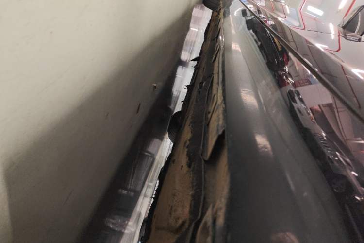 Used Mercedes-Benz S-Class 2012 S 350 L 4MATIC Grand Edition Chassis Rear Left