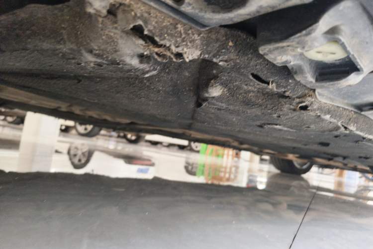 Used Mercedes-Benz S-Class  Chassis Rear Right