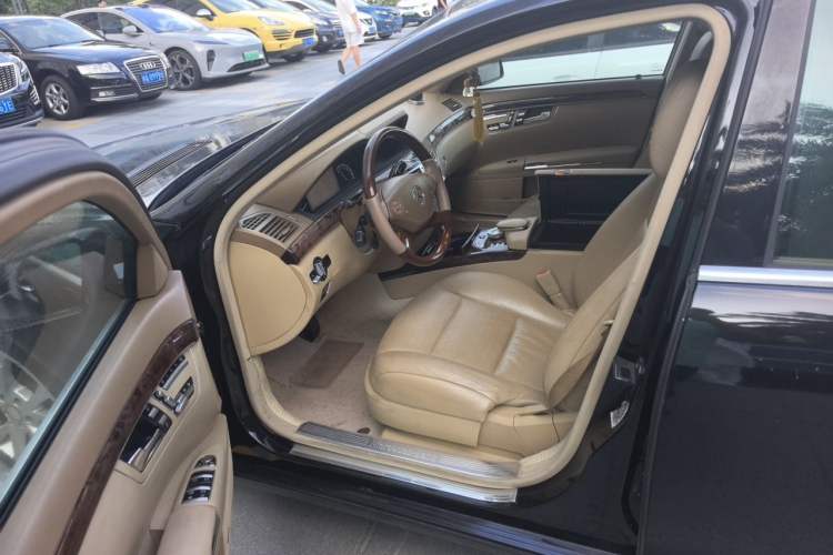 Used Mercedes-Benz S-Class 2012 S 400 L HYBRID Grand Edition Driver Seat