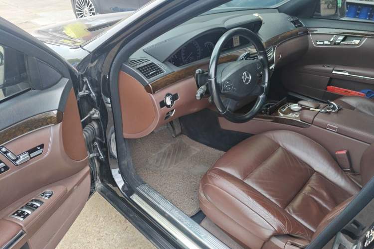 Used Mercedes-Benz S-Class 2012 S 300 L Prestige Grand Edition Driver Seat