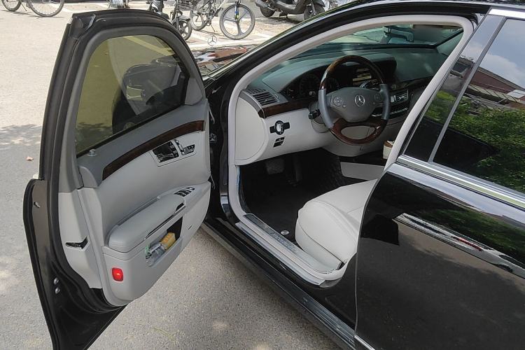 Used Mercedes-Benz S-Class 2012 S 300 L Luxury Grand Edition Driver Seat