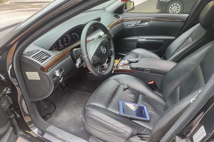 Used Mercedes-Benz S-Class 2012 S 300 L Prestige Grand Edition Driver Seat