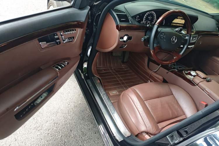 Used Mercedes-Benz S-Class 2012 S 350 L Grand Edition Driver Seat