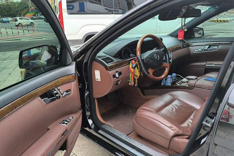 Used Mercedes-Benz S-Class 2012 S 300 L Prestige Grand Edition Driver Seat