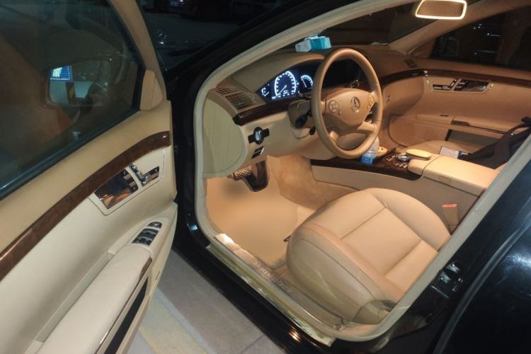 Used Mercedes-Benz S-Class 2012 S 300 L Prestige Grand Edition Driver Seat