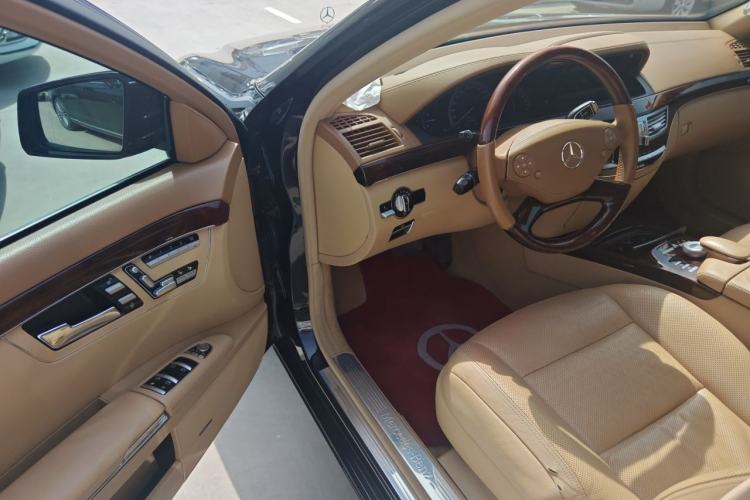 Used Mercedes-Benz S-Class 2012 S 350 L 4MATIC Grand Edition Driver Seat