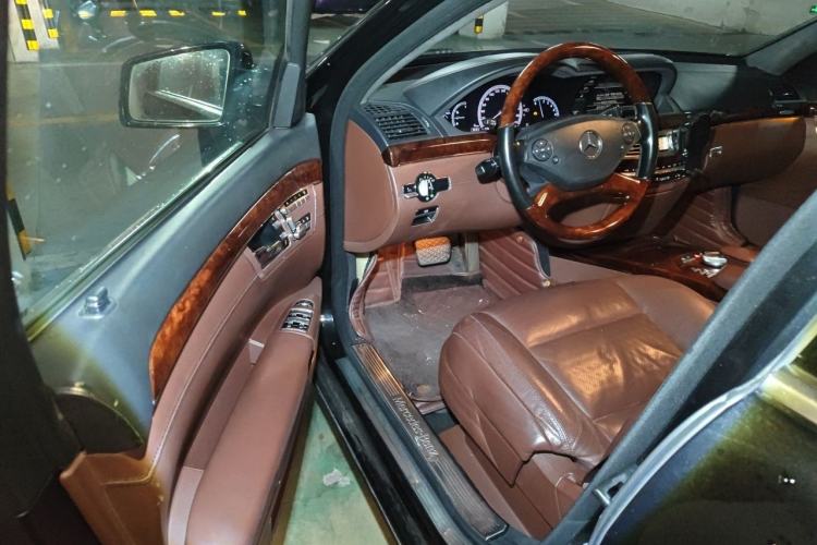 Used Mercedes-Benz S-Class 2012 S 500 L 4MATIC Grand Edition Driver Seat