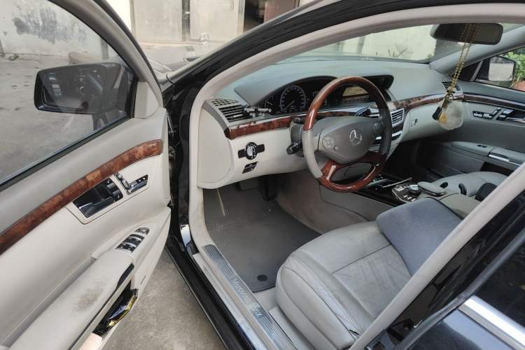 Used Mercedes-Benz S-Class 2012 S 300 L Luxury Grand Edition Driver Seat