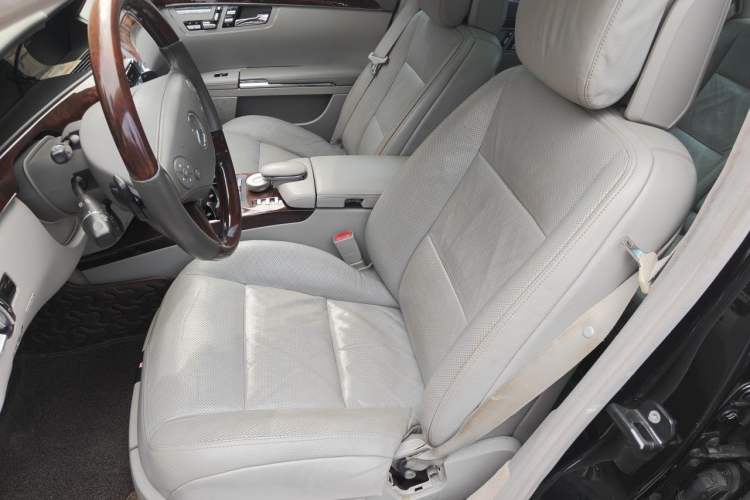 Used Mercedes-Benz S-Class 2012 S 350 L 4MATIC Grand Edition Driver Seat
