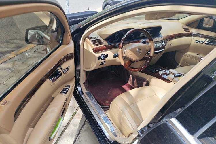 Used Mercedes-Benz S-Class 2012 S 300 L Luxury Grand Edition Driver Seat