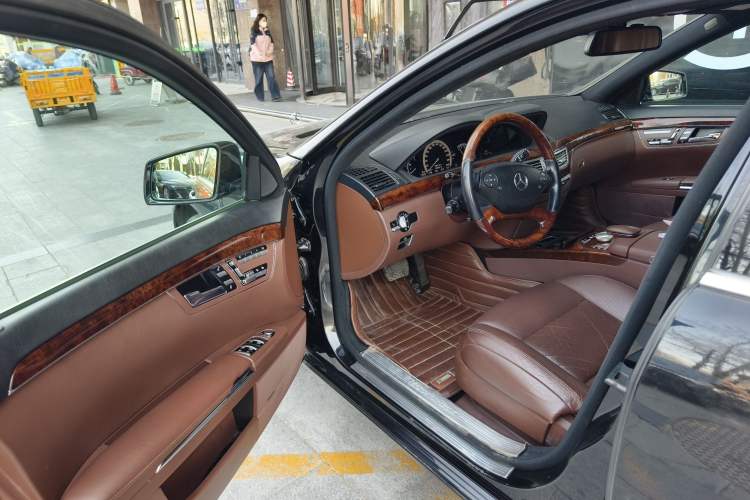Used Mercedes-Benz S-Class 2012 S 400 L HYBRID Grand Edition Driver Seat